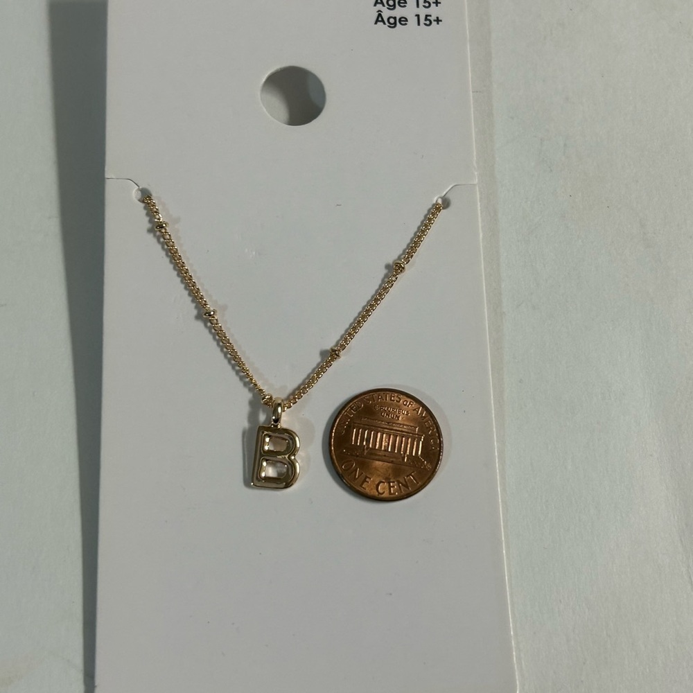 Initial Necklace - Picture 4 of 6